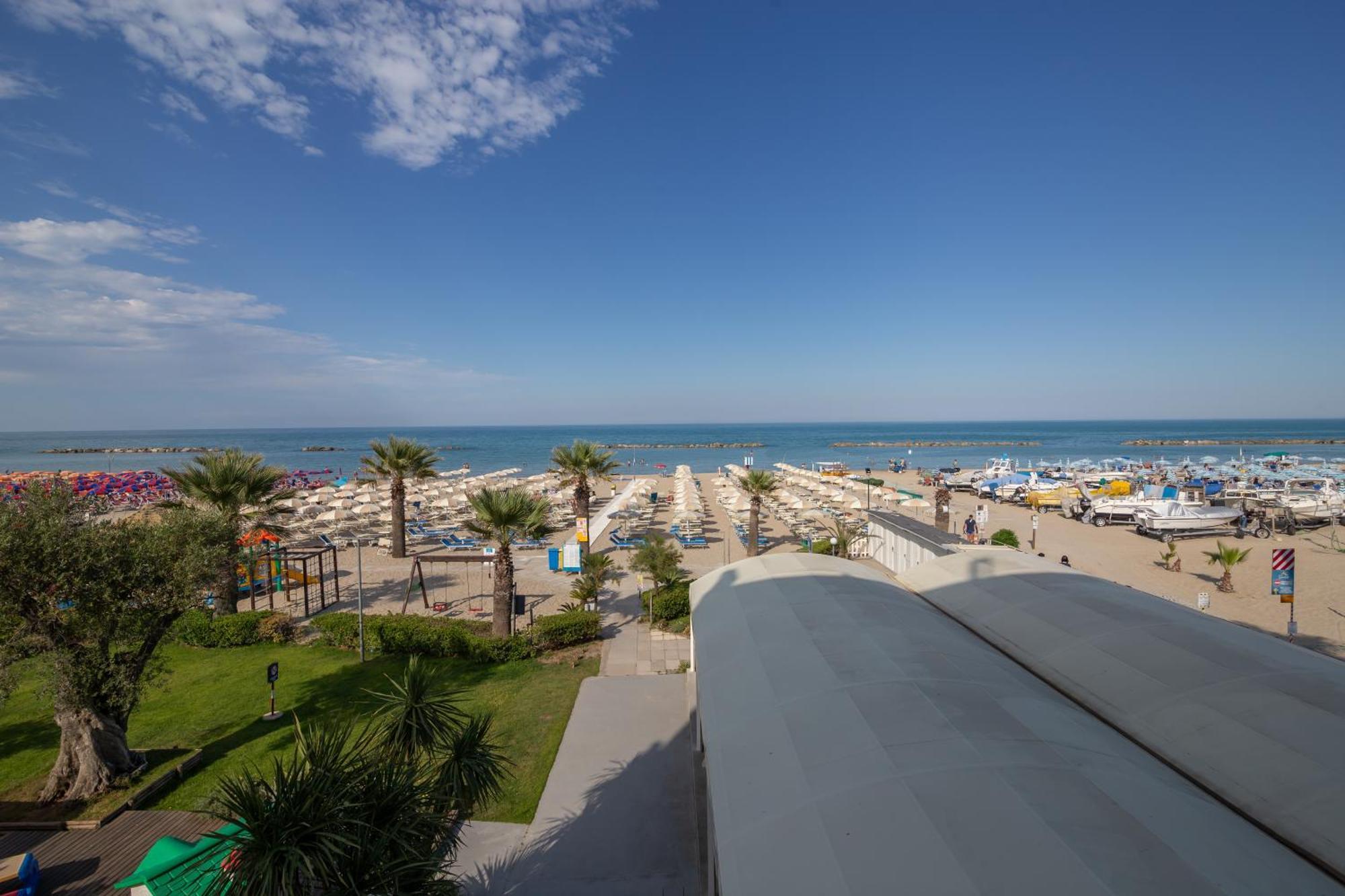 Residence Sunrise San Benedetto del Tronto Eksteriør bilde
